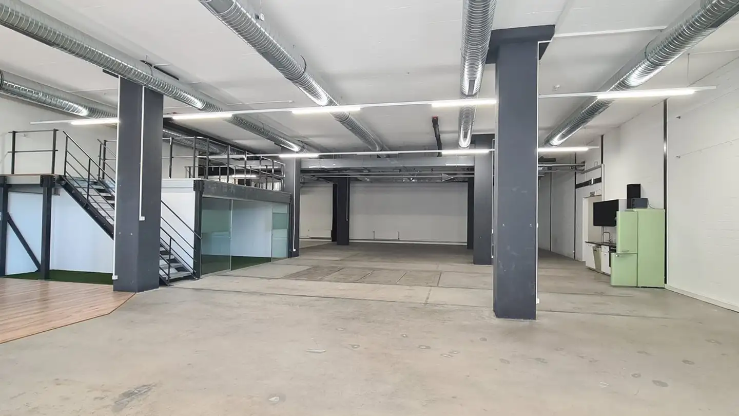 Proprietà industriale in affitto - Rue De La Pierre-À-Mazel 39, 2000 Neuchâtel - Foto 3