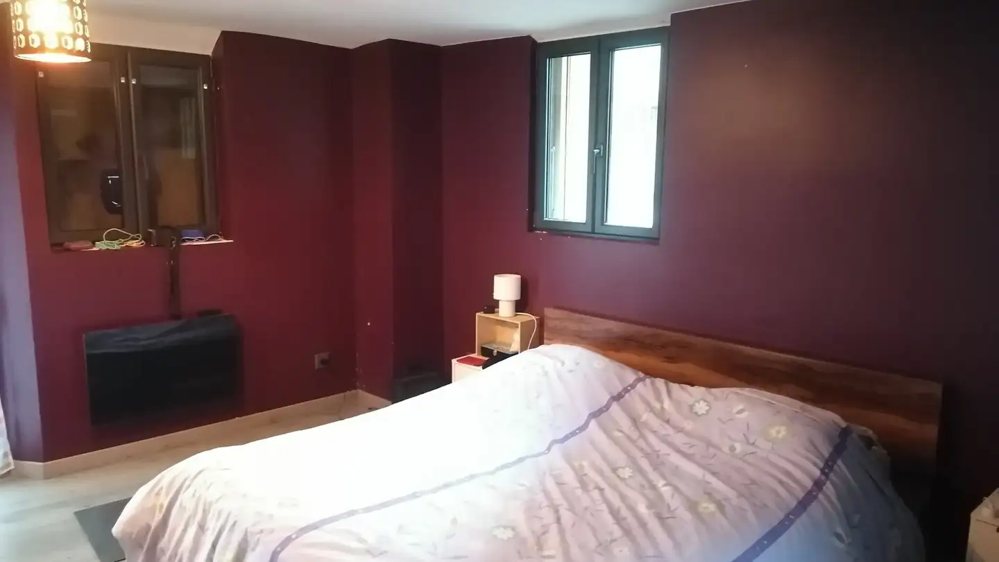 Single room for rent - 1981 Vex