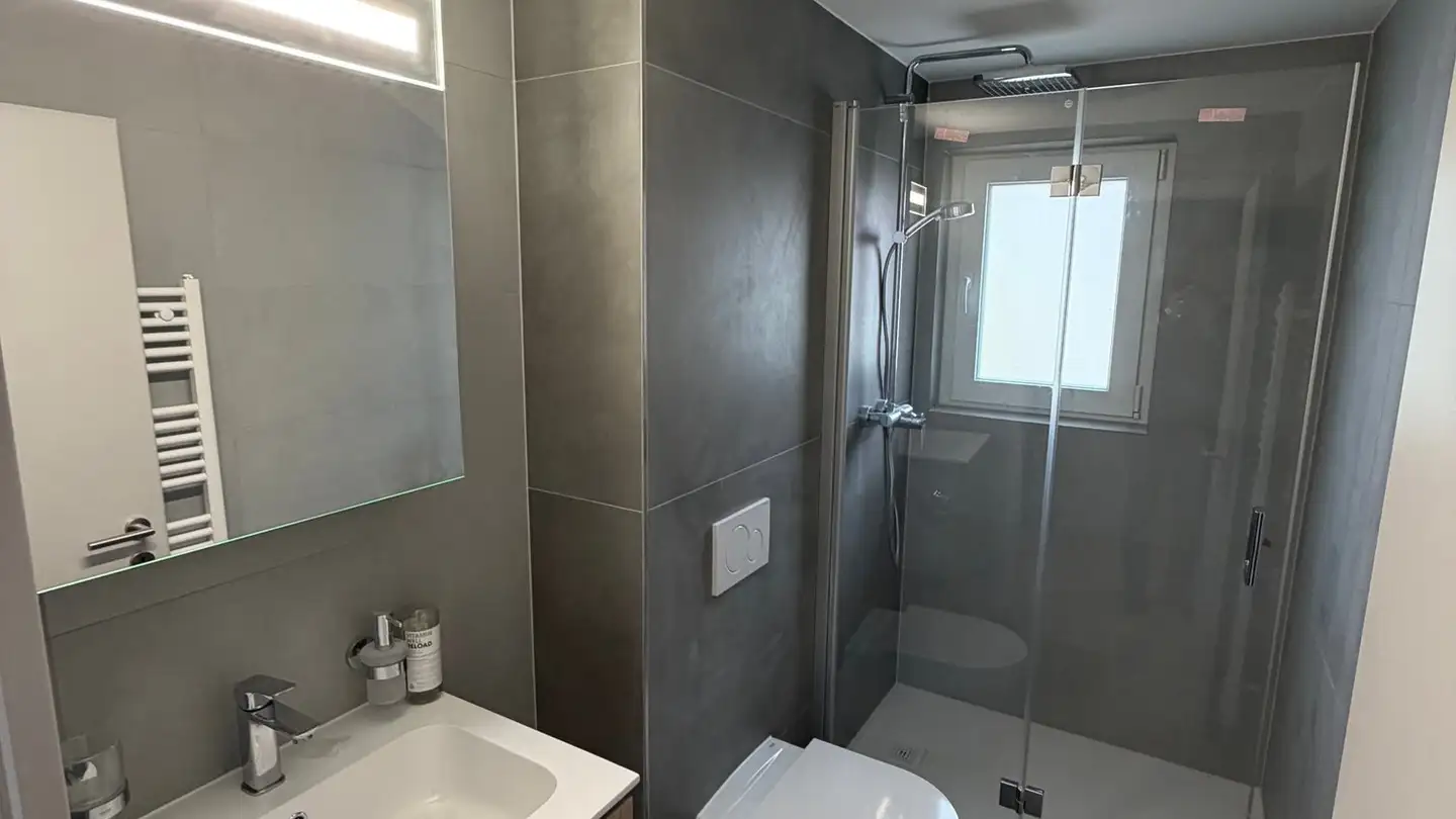 Dachgeschosswohnung mieten - Rue De La Gare 22, 2605 Sonceboz-Sombeval