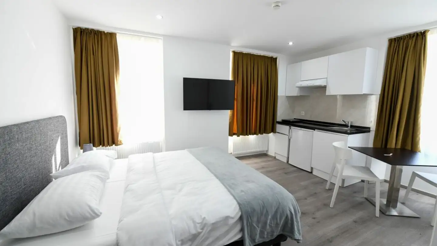 Hotel for sale - 2300 La Chaux-de-Fonds - Photo 2