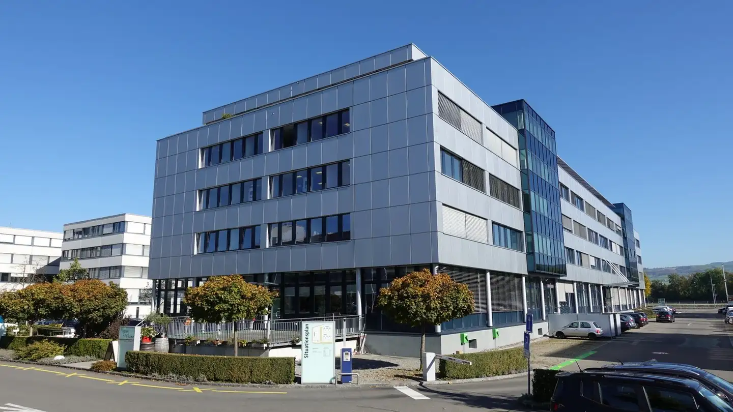 Bureau à louer - Hinterbergstrasse 24, 6312 Steinhausen