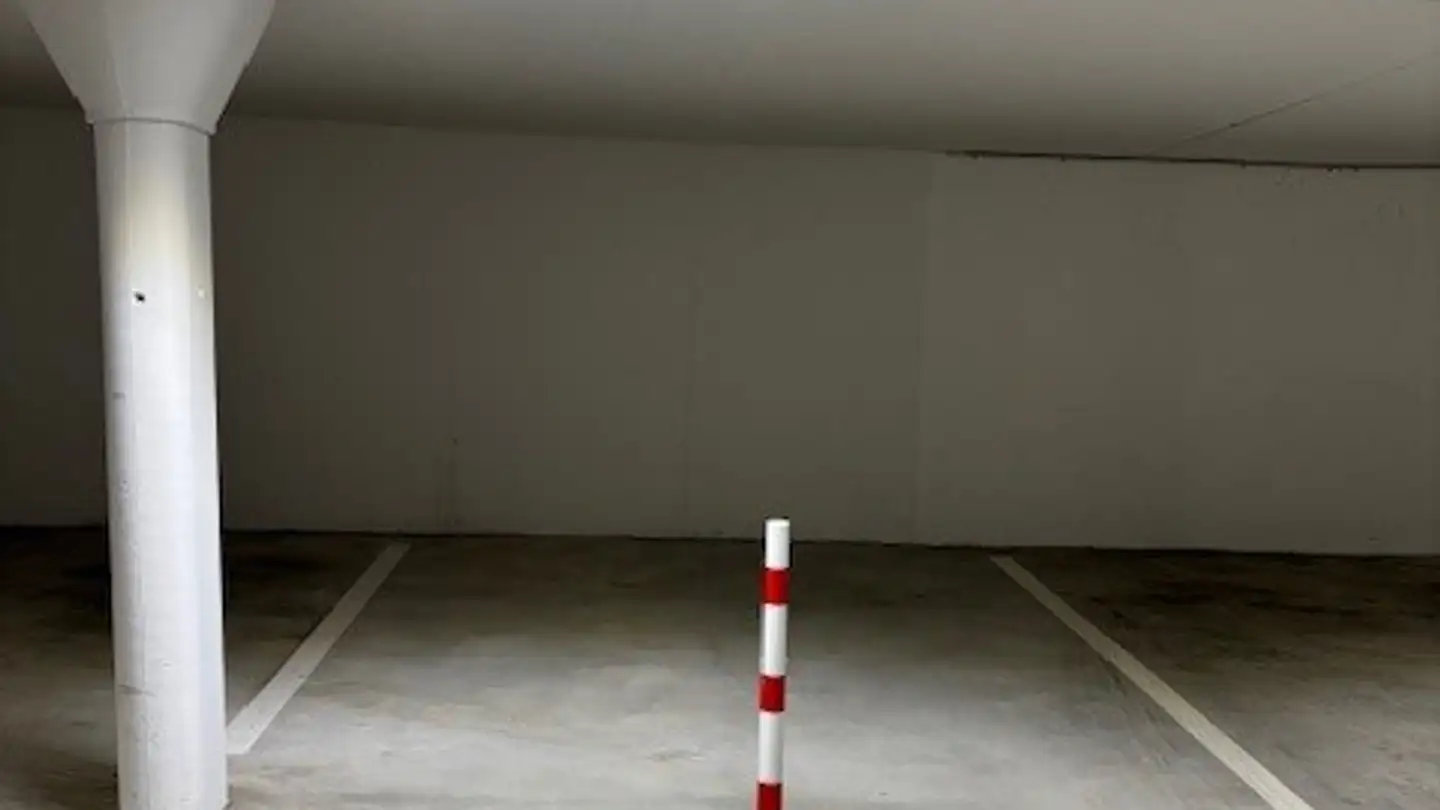 Underground parking space for rent - Brügger-Weg 20, 5018 Erlinsbach