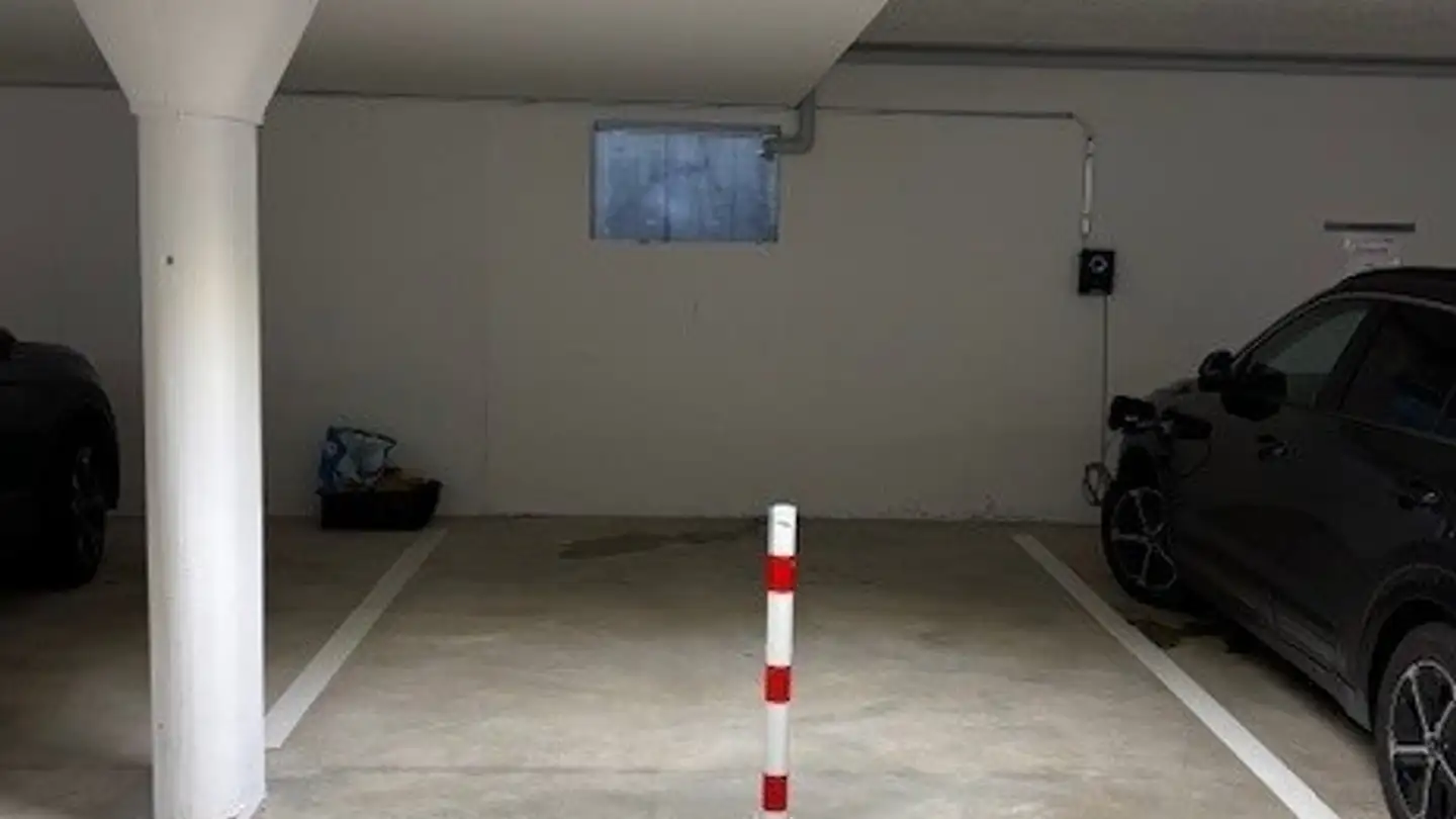 Underground parking space for rent - Brügger-Weg 20, 5018 Erlinsbach - Photo 3