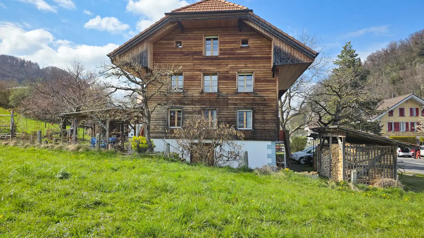 Chalet for sale - Interlakenstrasse 14, 3705 Faulensee