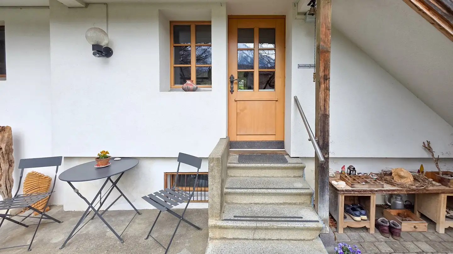 Chalet for sale - Interlakenstrasse 14, 3705 Faulensee - Photo 2