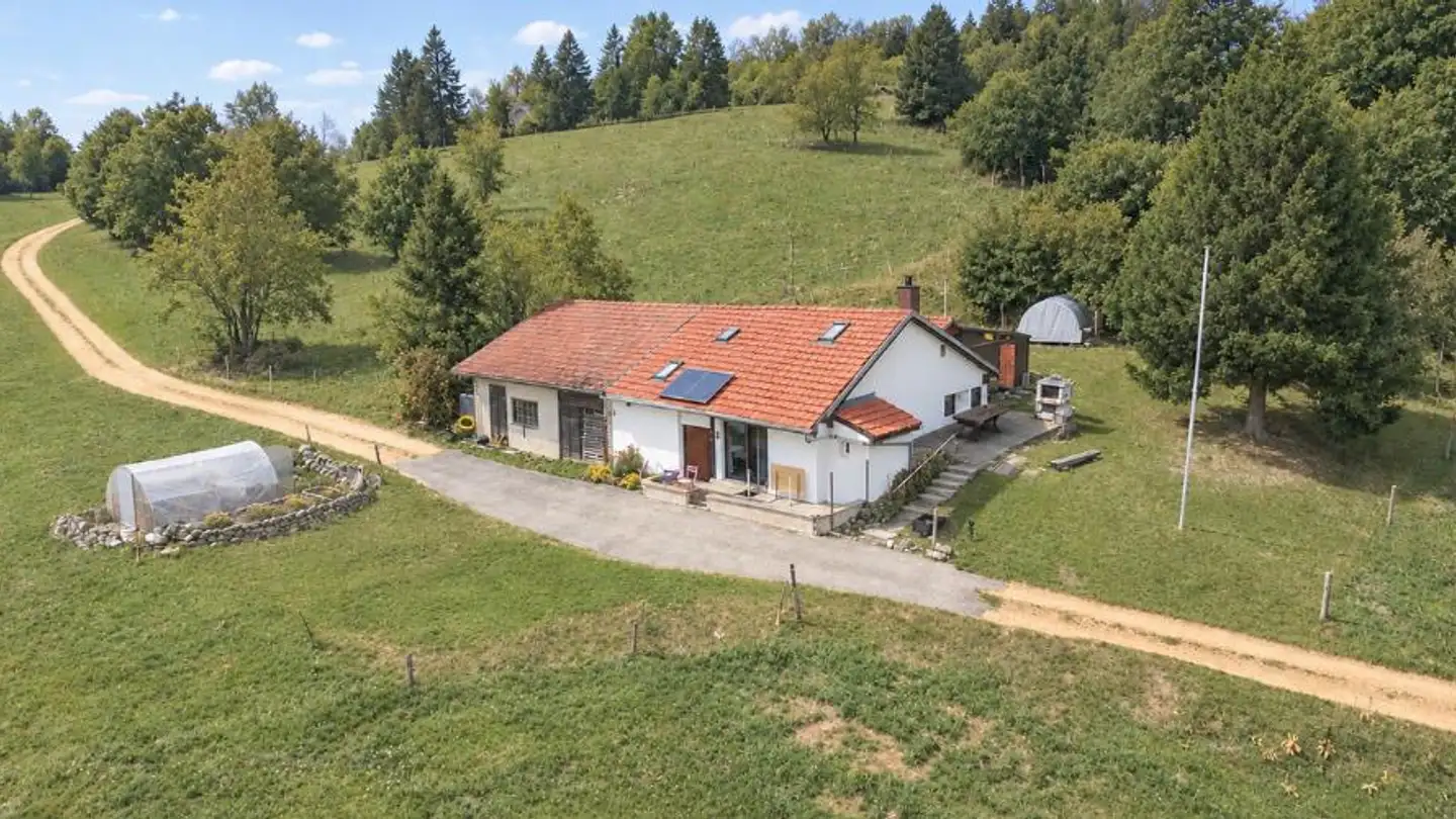 Casa singola in vendita - Vers Chez les Pernet, 2027 Montalchez