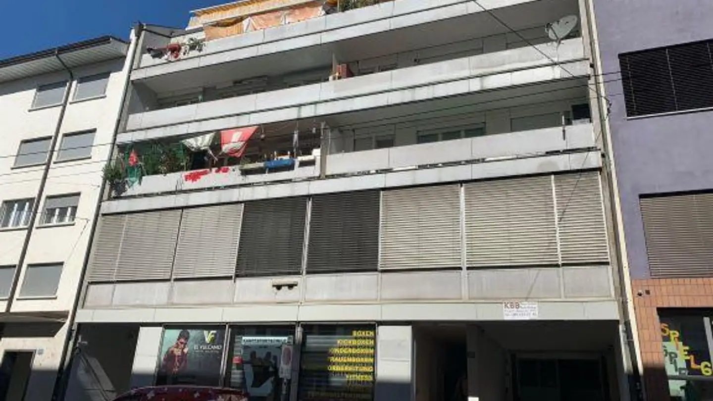 Tiefgaragenstellplatz mieten - Kleinhüningerstrasse 199, 4057 Basel