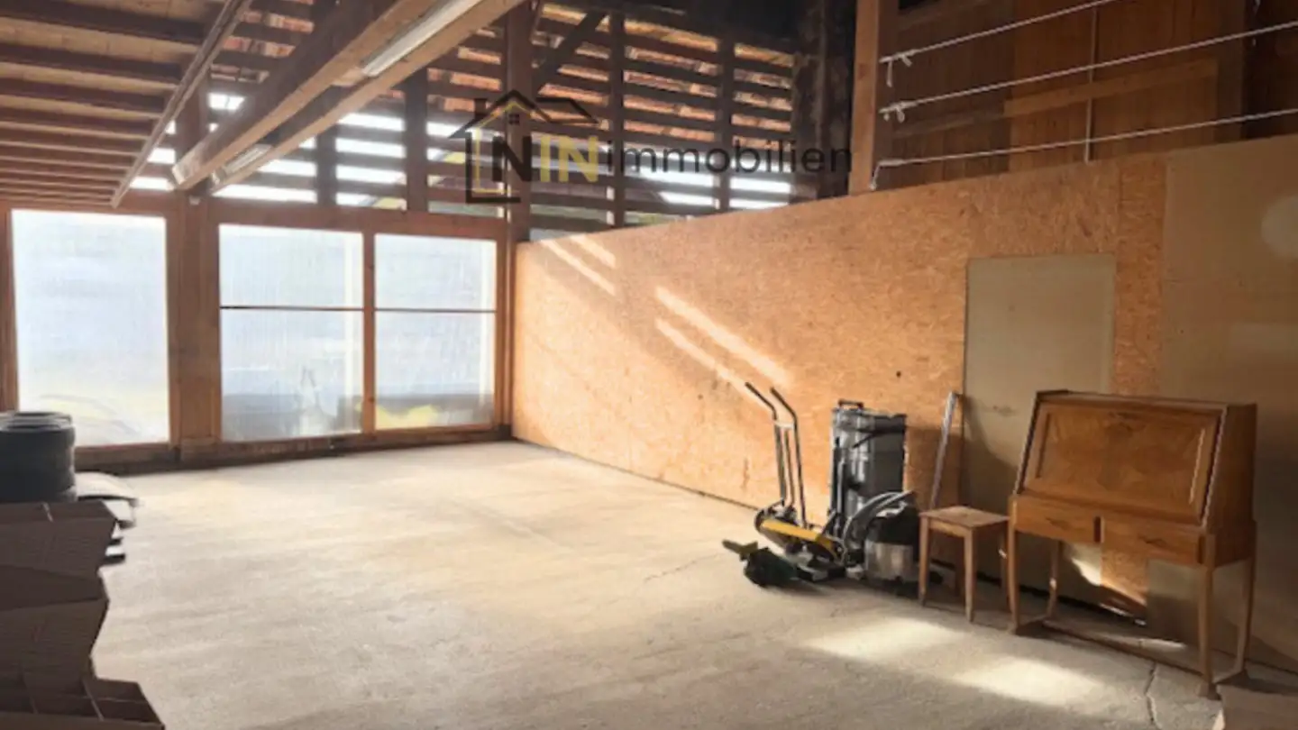 Grand magasin à louer - 3423 Ersigen