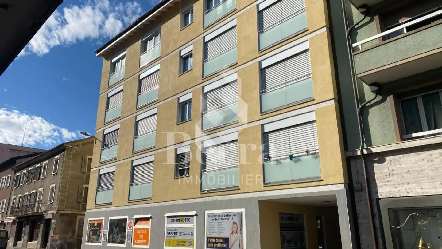 Magasin à vendre - 1907 Saxon