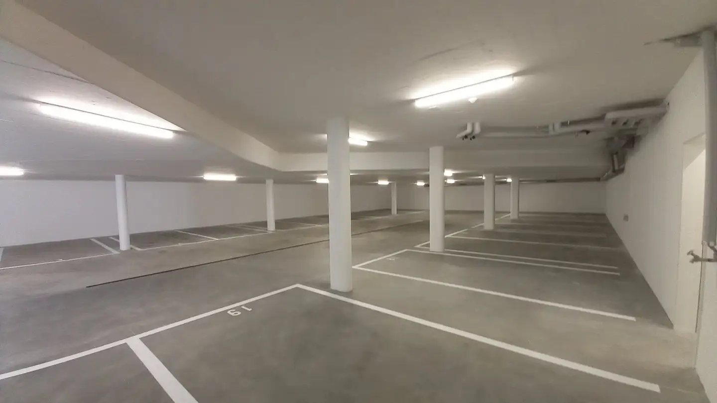 Parcheggio sotterraneo in affitto - Rutschbergstrasse 19, 8607 Aathal-Seegräben - Photo 3