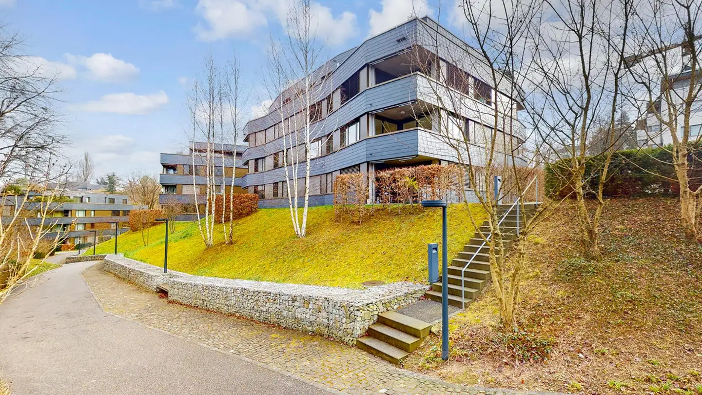 Indoor motorbike parking space for rent - Bosenhaldenweg, 4125 Riehen