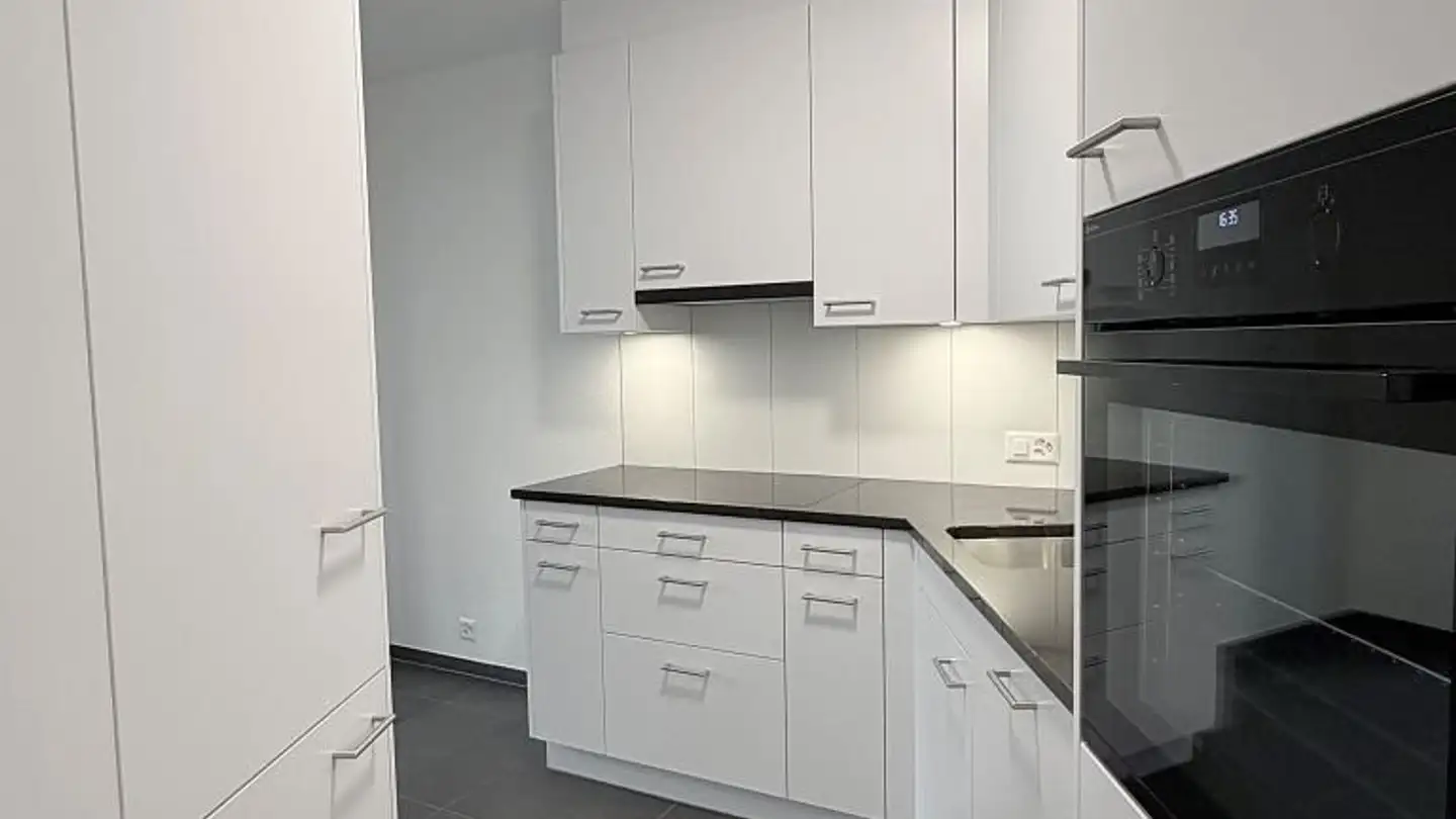 Apartment for rent - Rue D'aegerten / Aegertenstrasse 18, 2503 Biel/Bienne - Photo 4