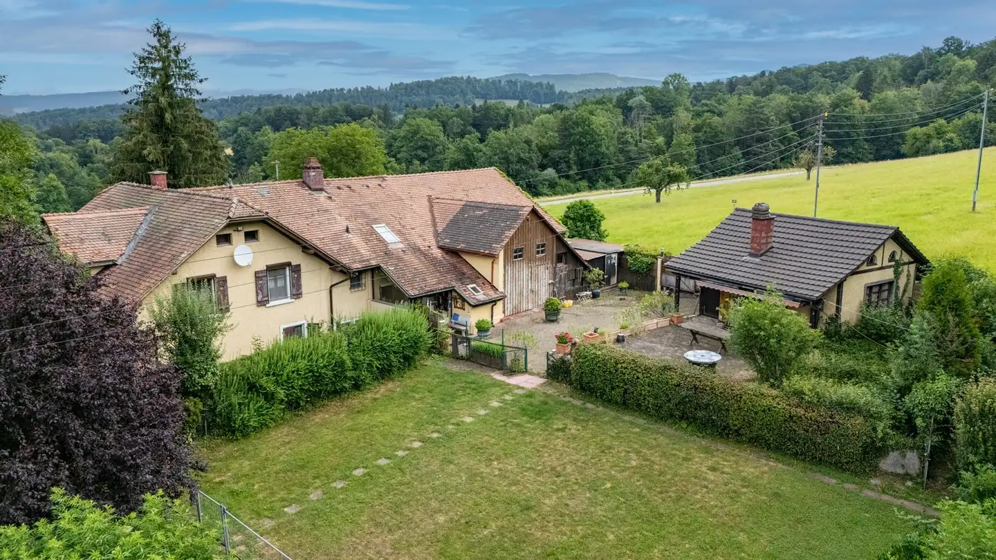 Farm for sale - Fehrenstrasse 52, 4227 Büsserach