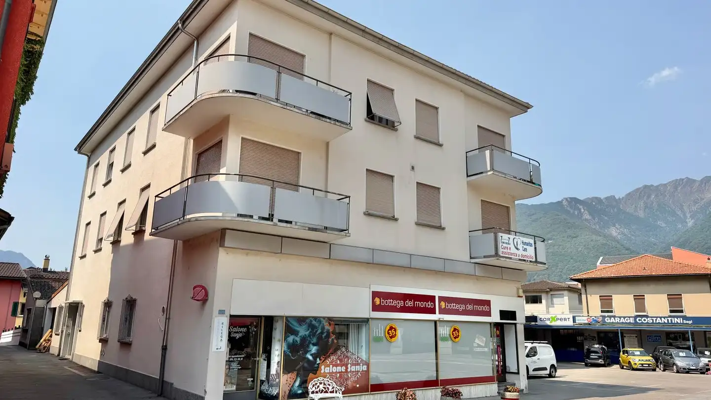 Appartement à louer - Largo Libero Olgiati 69, 6512 Giubiasco