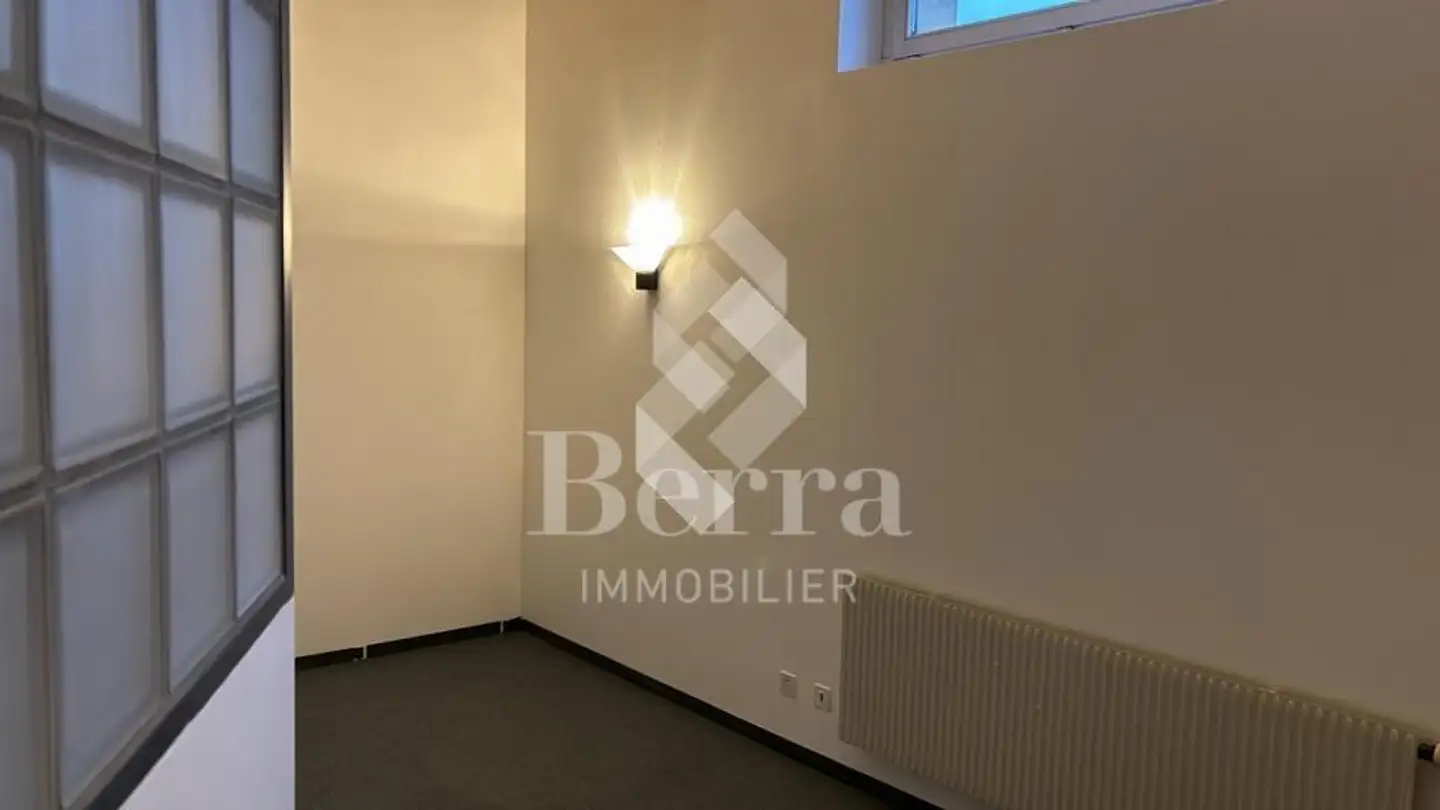 Bürofläche mieten - Avenue De Savoie, 1896 Vouvry - Foto 3