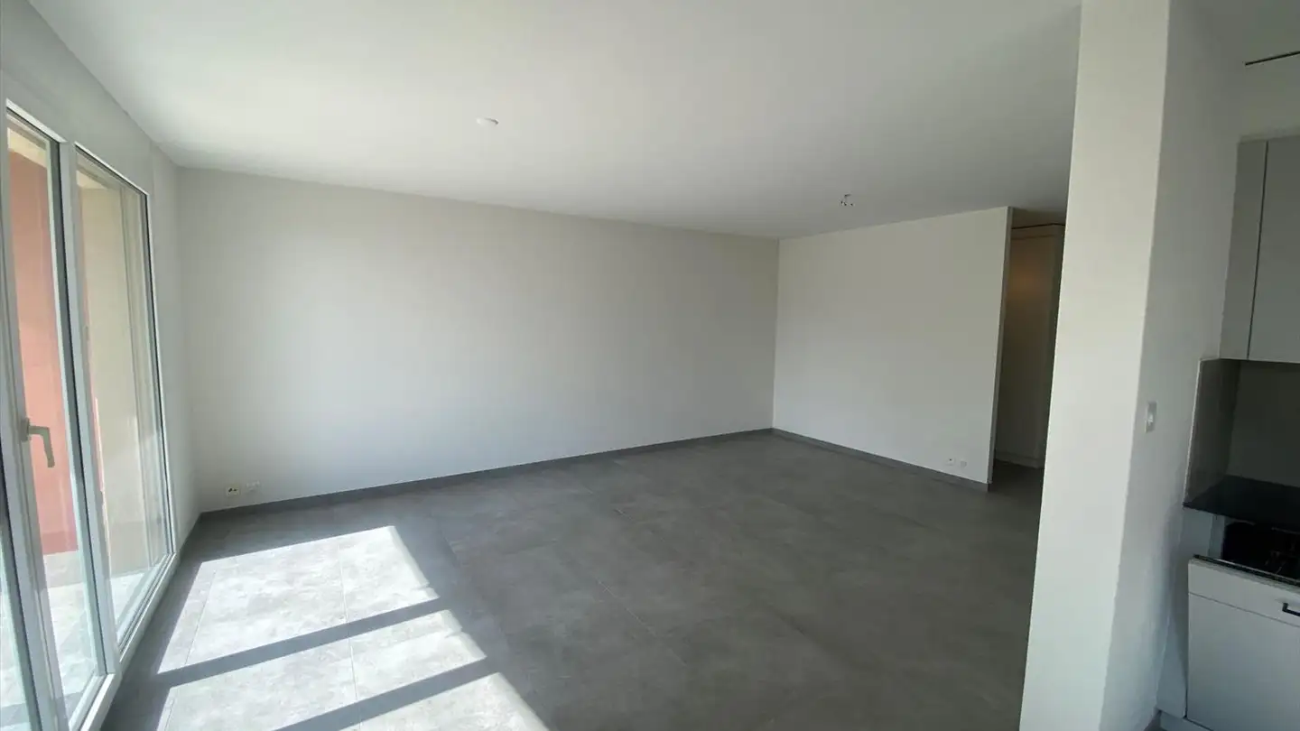 Apartment for rent - Rue Des Fahys, 2000 Neuchâtel - Photo 3