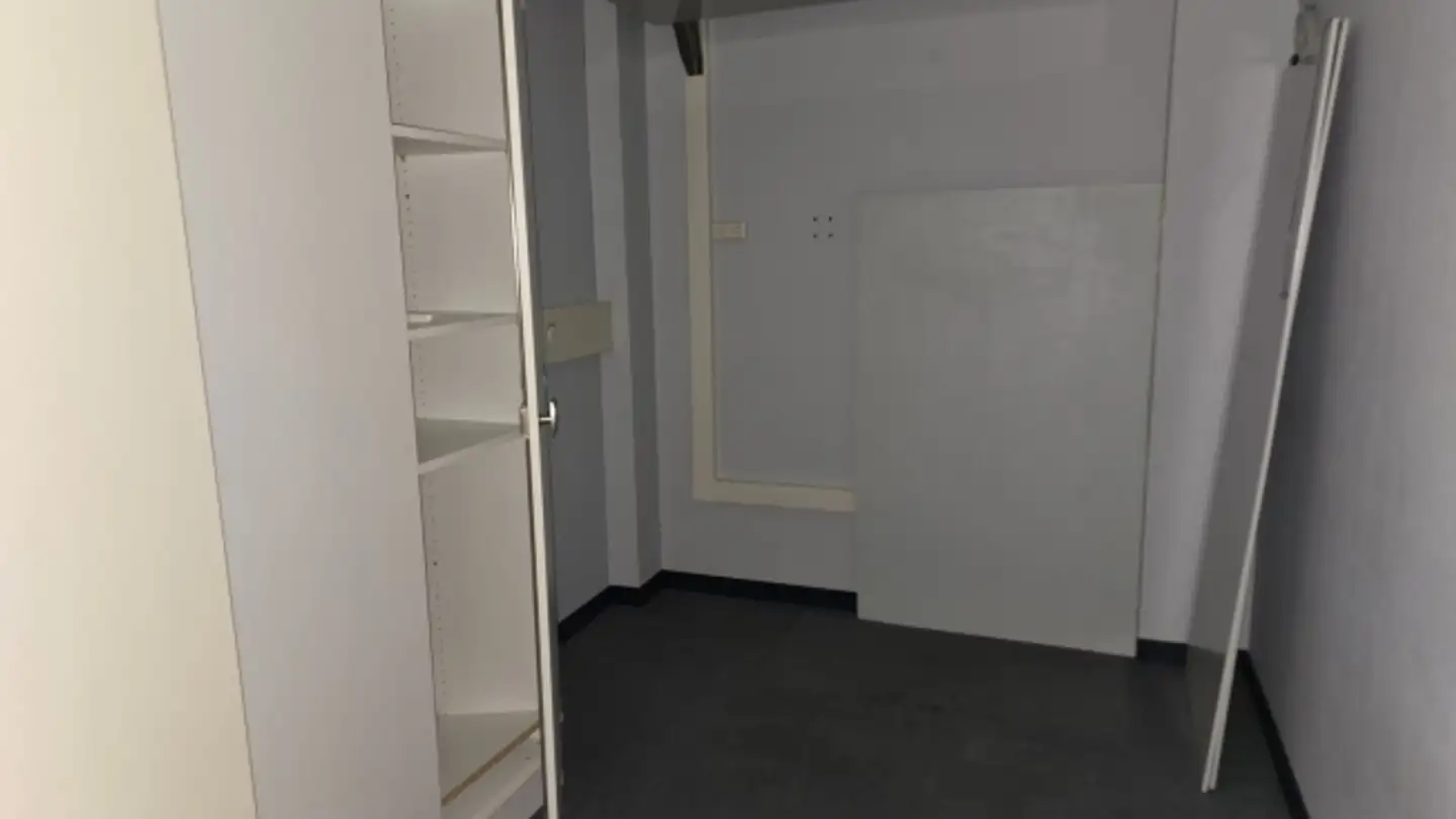 Bureau à louer - Avenue Des Sports 42, 1400 Yverdon-les-Bains