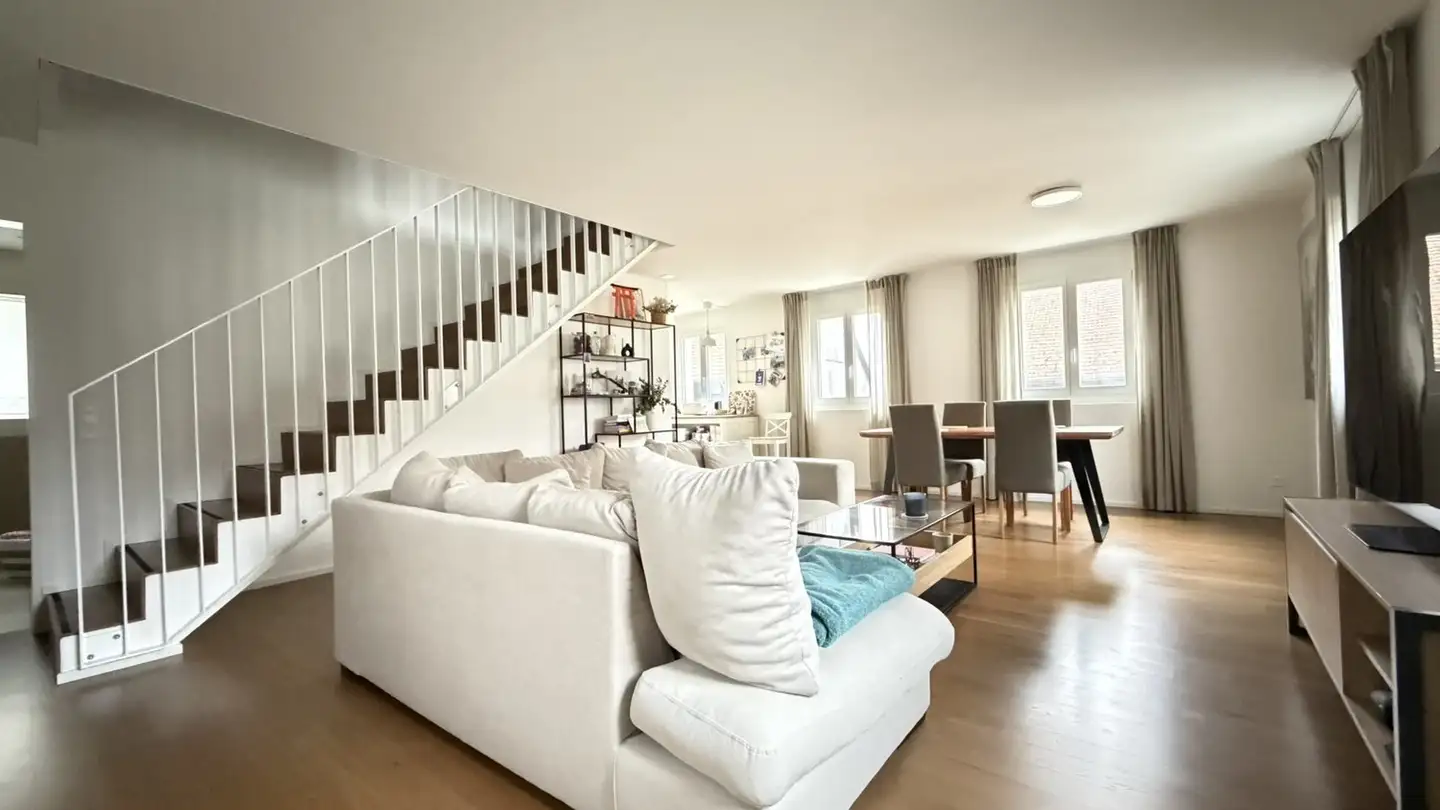 Wohnung mieten - Zürcherstrasse 17, 8104 Weiningen ZH - Foto 2