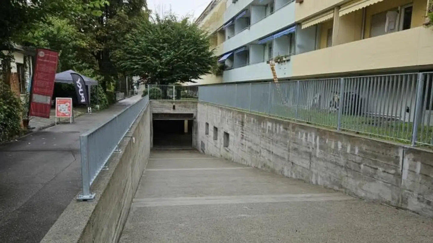 Tiefgaragenstellplatz mieten - Pappelweg 27, 3013 Bern