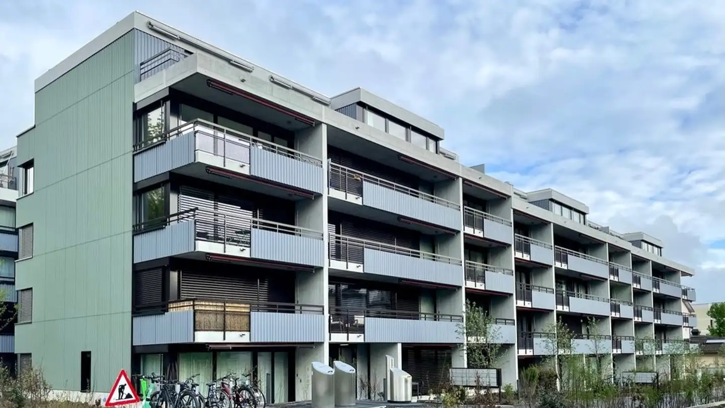 Parcheggio esterno in affitto - Langgrütstrasse 100, 8047 Zürich