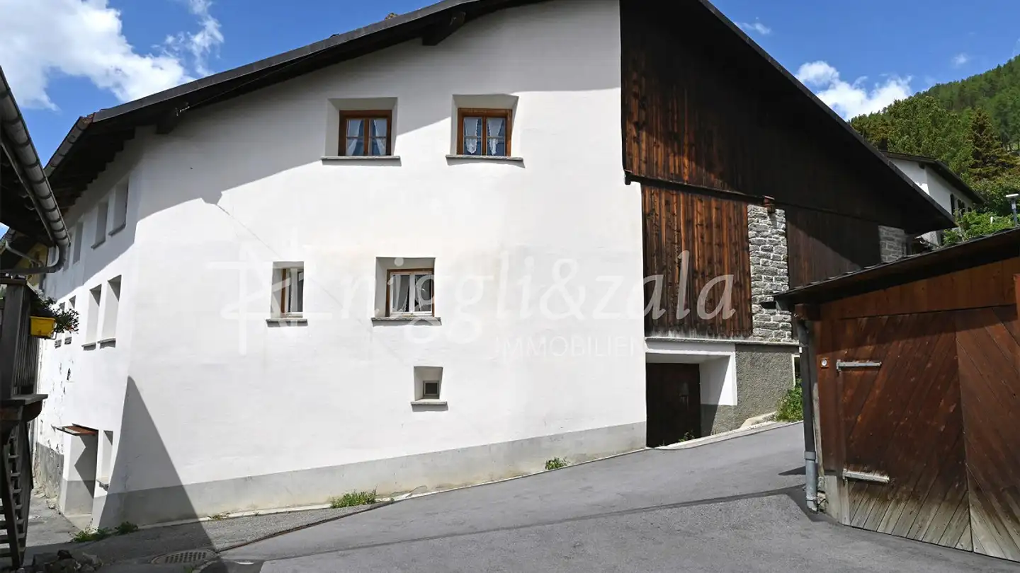 Casa singola in vendita - Munt Fallun 4, 7551 Ftan