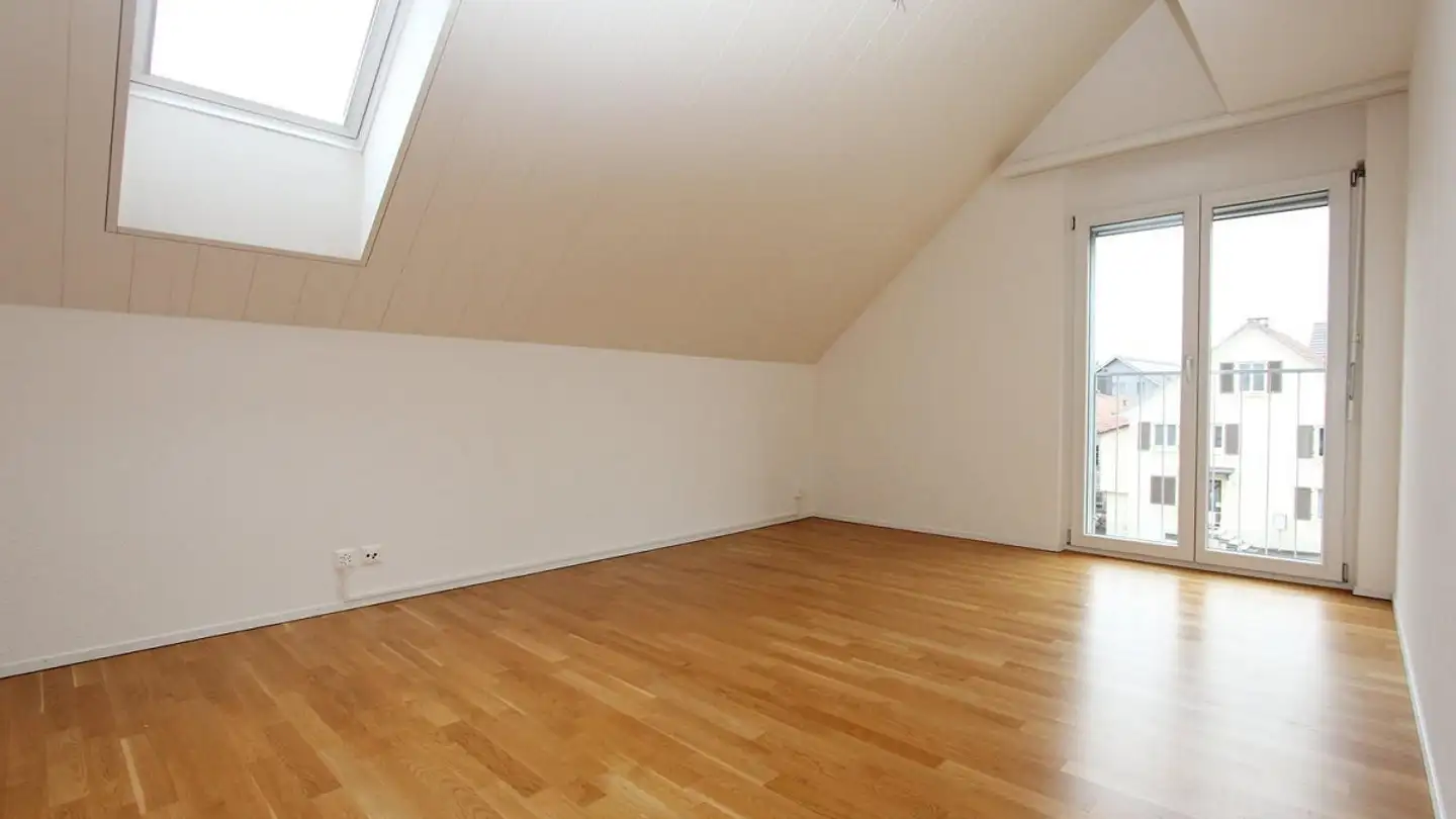 Wohnung kaufen - Zürichstrasse, 8606 Nänikon - Foto 4