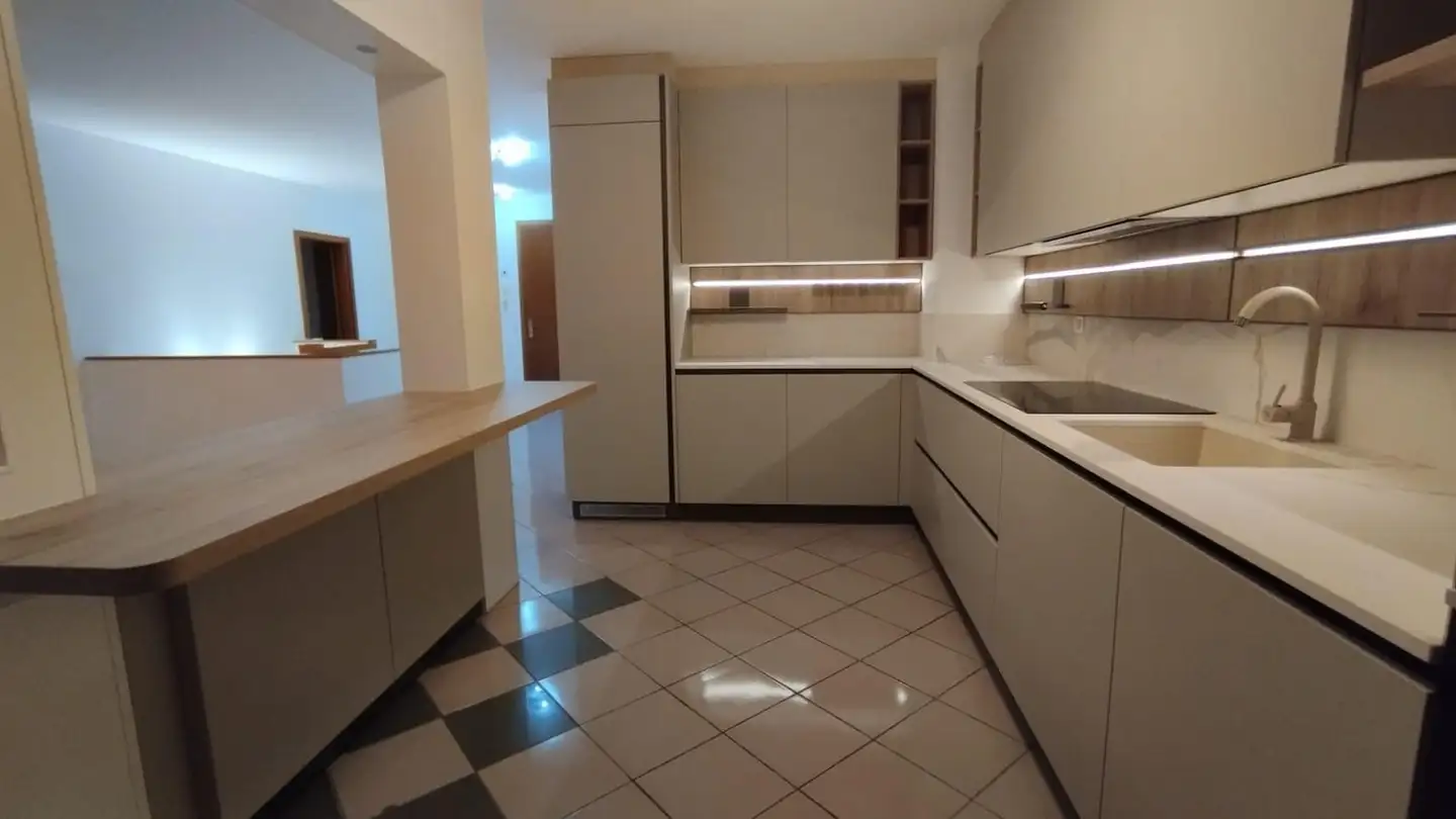 Appartamento in affitto - 6874 Castel San Pietro - Photo 2