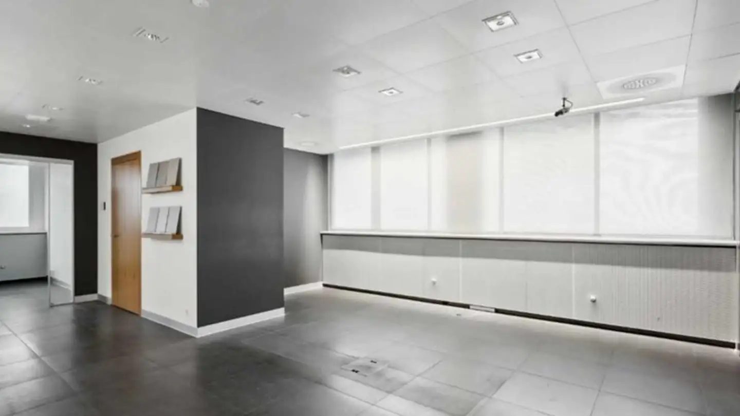 Geschäft mieten - 2034 Peseux - Foto 2