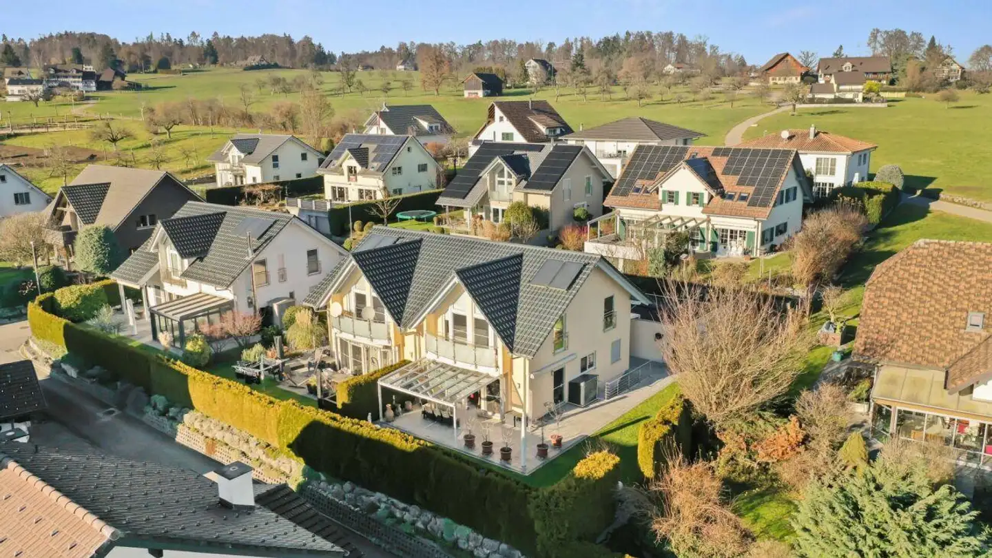 Einfamilienhaus kaufen - 8634 Hombrechtikon