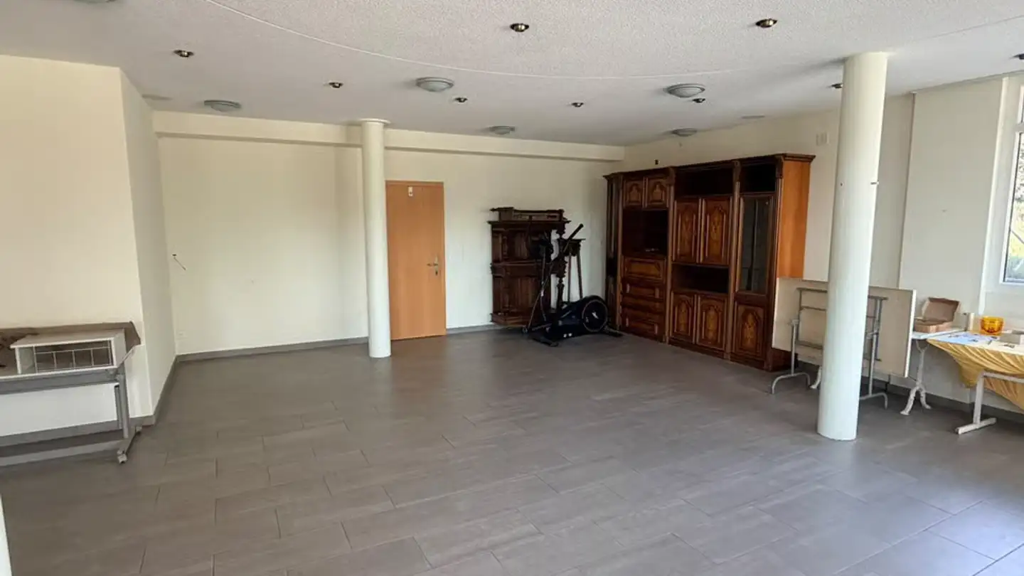Commercial for rent - Feithierenstrasse, 3952 Susten - Photo 2