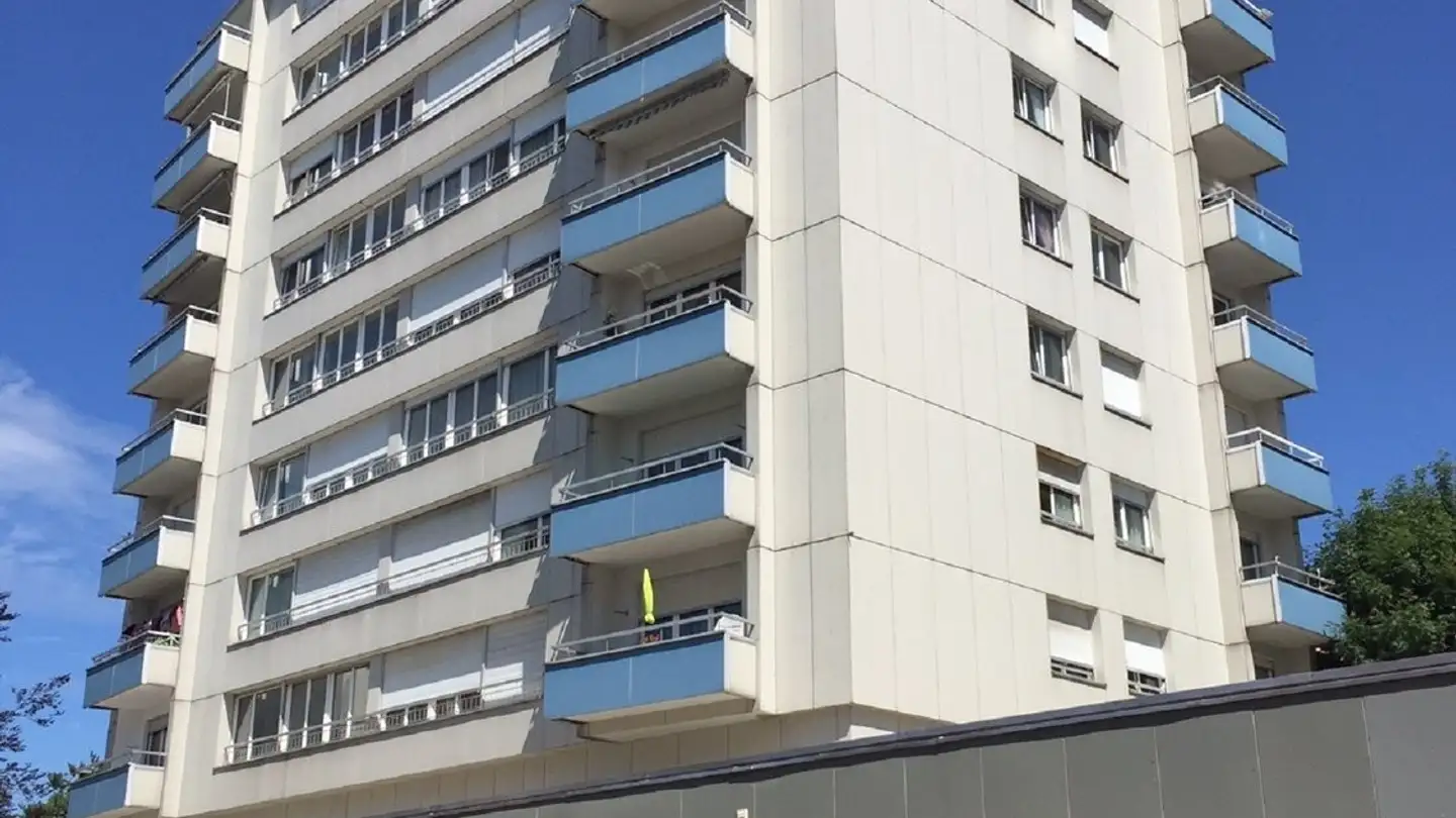 Parkplatz im Freien mieten - Rue Du Grenier 27, 2300 La Chaux-de-Fonds