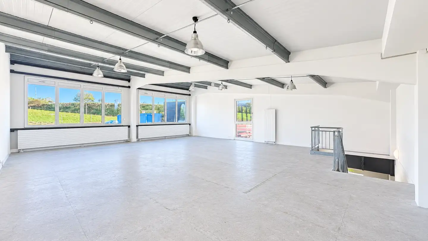 Office space for rent - 1728 Rossens FR
