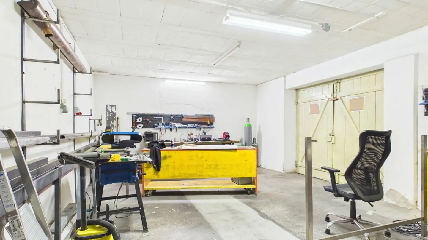 Workshop for rent - Hauptstrasse 112, 5075 Hornussen