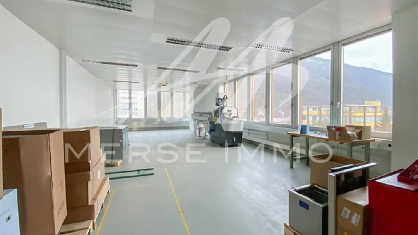 Bureau à louer - Rue Fritz-Oppliger / Fritz-Oppliger-Strasse 18, 2504 Biel/Bienne