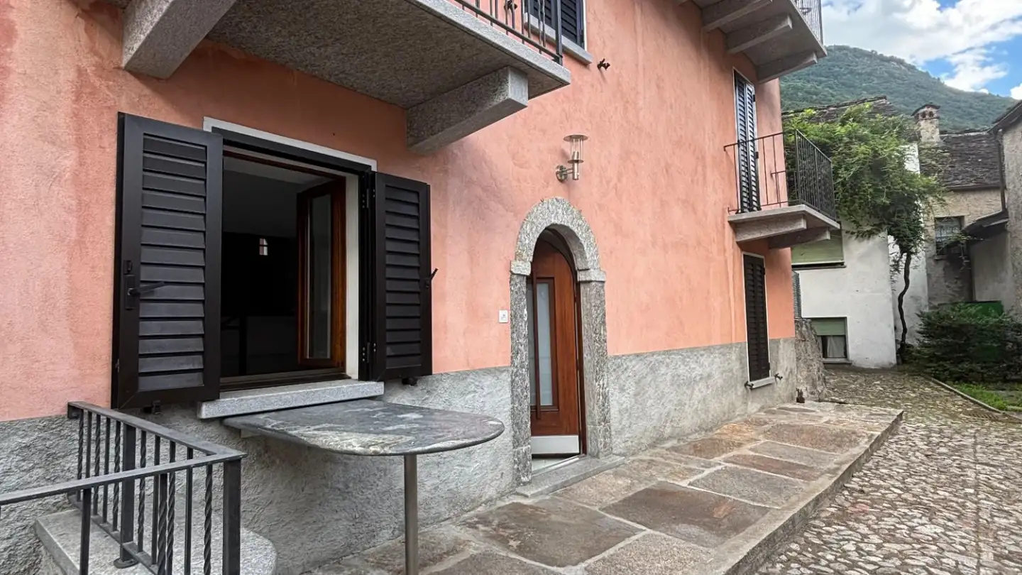 Wohnung mieten - In Pasquéi 12, 6702 Claro