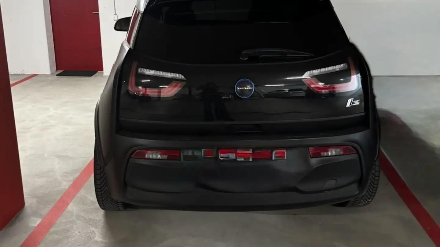 Outdoor parking space for rent - Talweg, 8165 Schleinikon