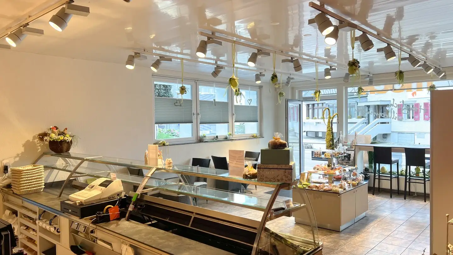 Commercial for rent - Romanshornerstrasse 11, 9300 Wittenbach