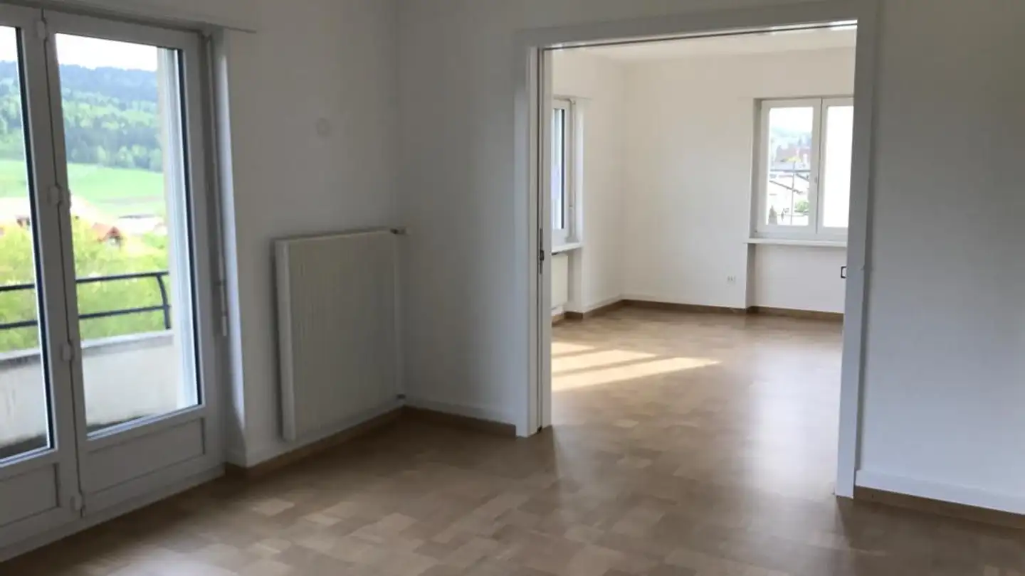 Attique à louer - Rue Du Nord 19, 2720 Tramelan - Photo 2