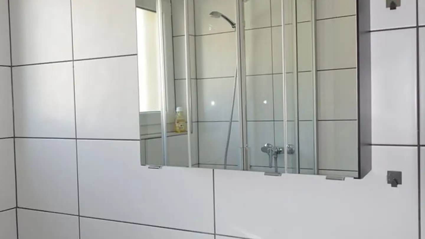 Attique à louer - Rue Du Nord 19, 2720 Tramelan - Photo 4