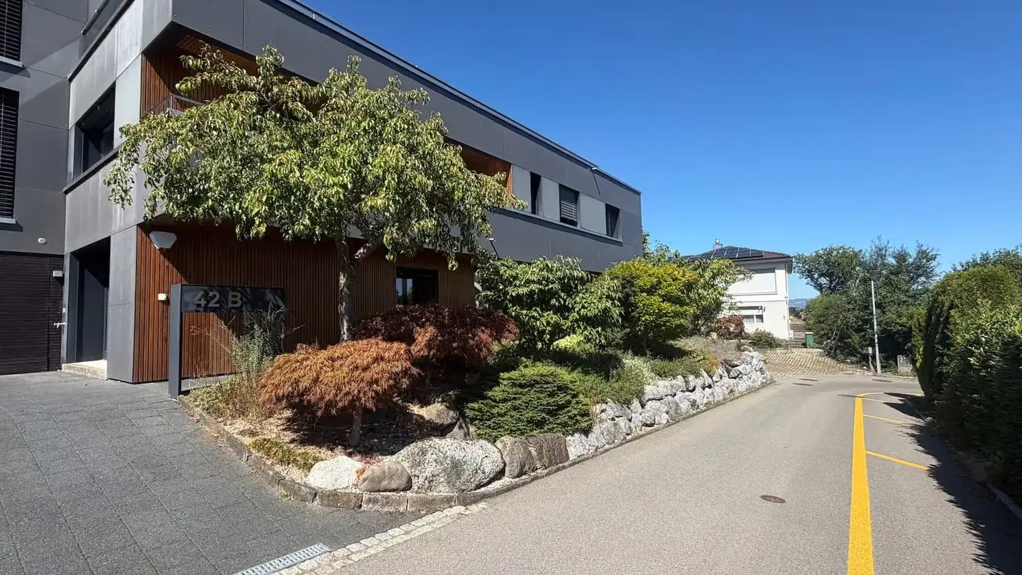 Semi-detached house for rent - Strättlighügel 42, 3645 Gwatt (Thun)