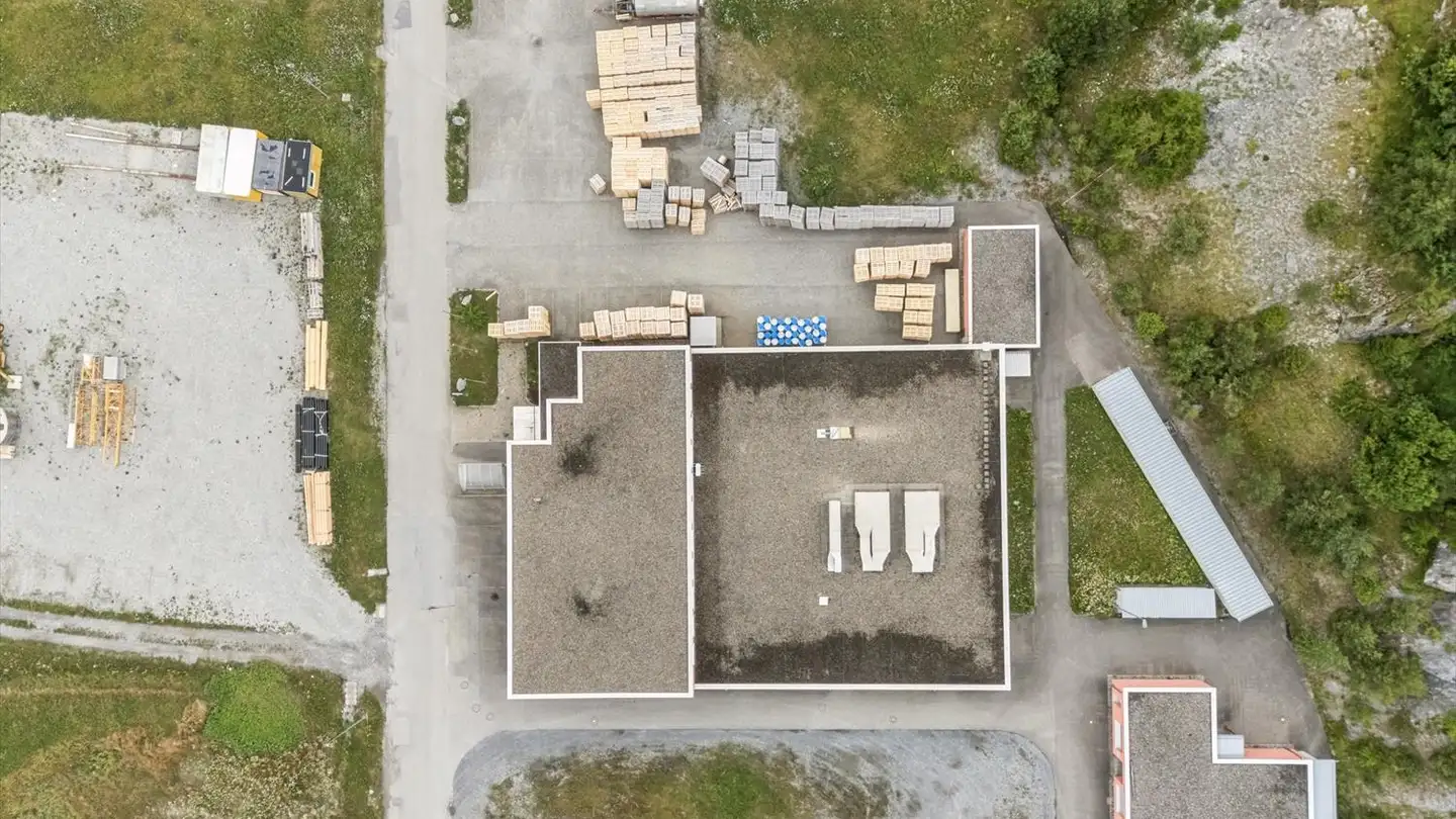 Spazio di archiviazione in affitto - Via Innovativa 1, 7013 Domat/Ems - Photo 2