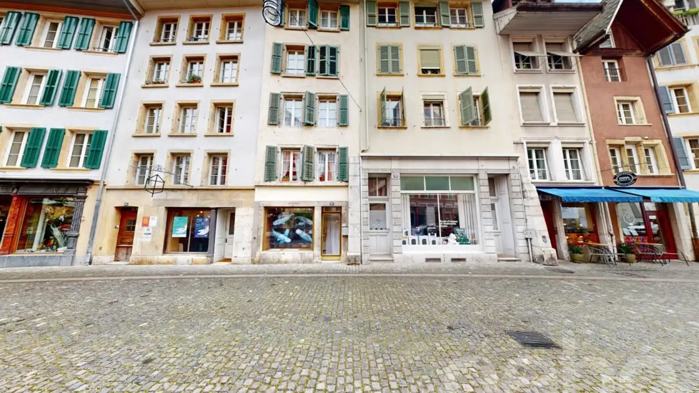 Immeuble mixte à vendre - 2502 Biel/Bienne - Photo 2