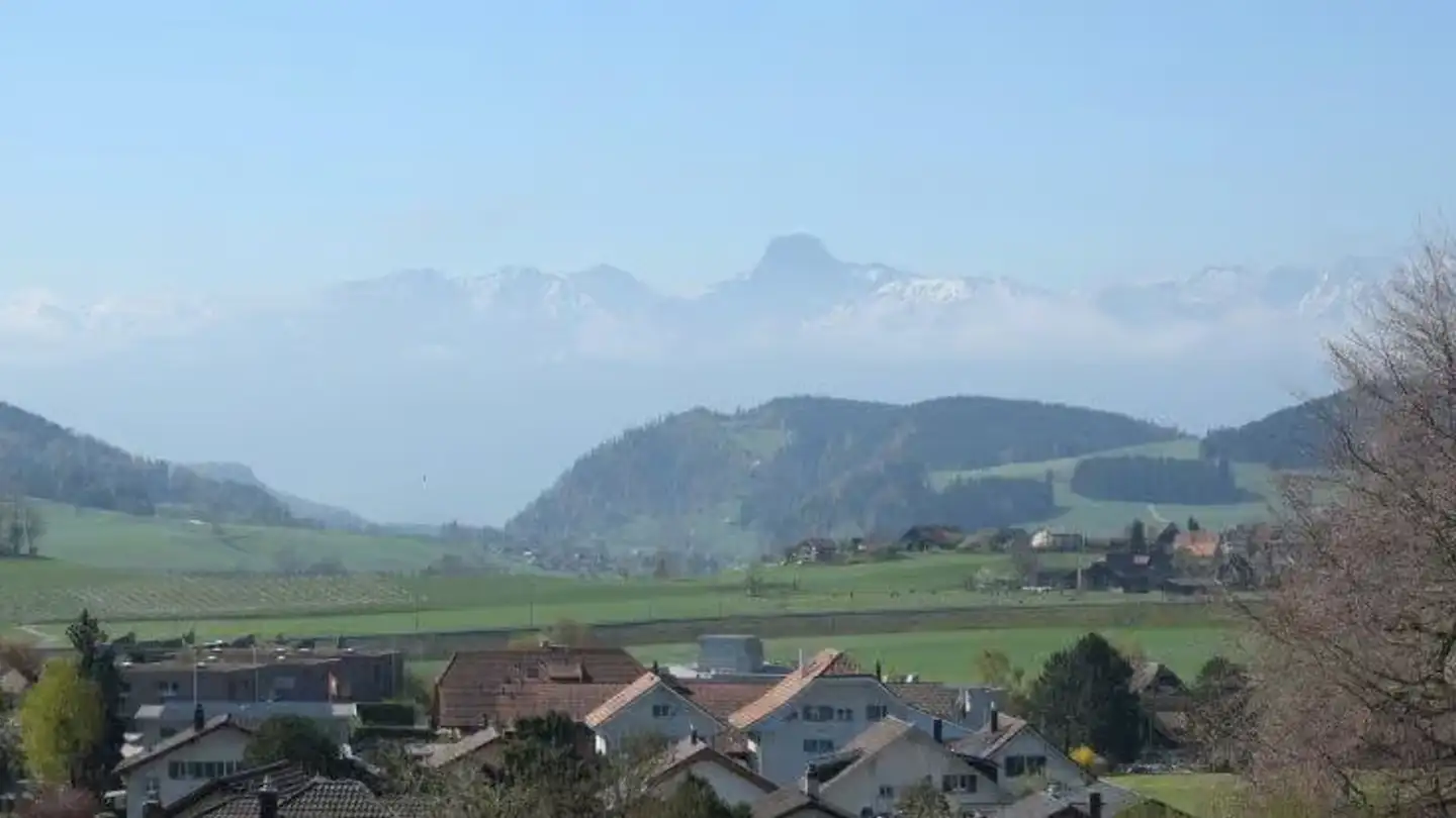 Attique à louer - Dorfstrasse 18, 3506 Grosshöchstetten