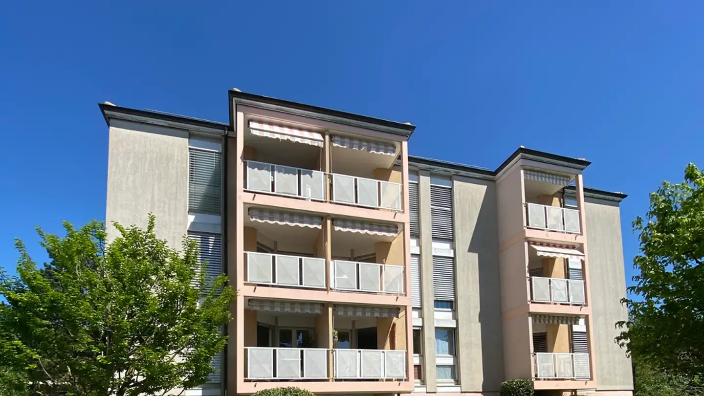 Parkplatz im Freien mieten - Chemin Des Bourneaux 4a, 1315 La Sarraz