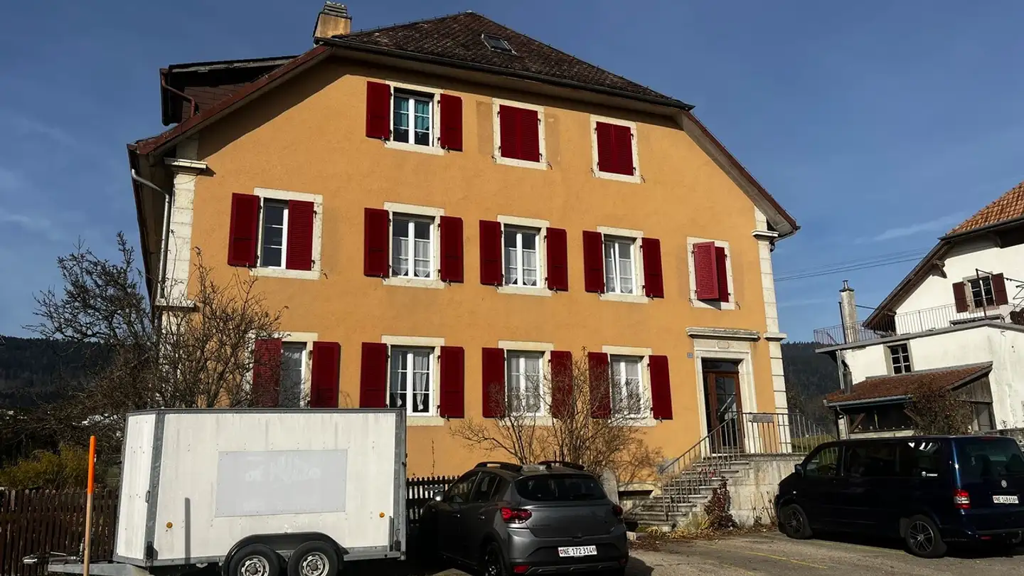 Residential building for sale - 2046 Fontaines NE