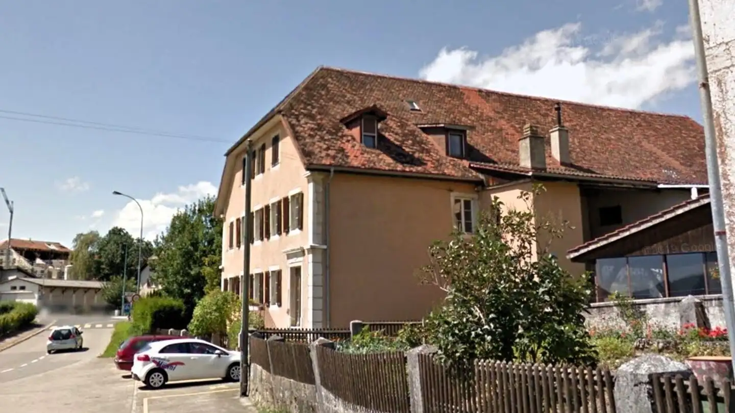 Residential building for sale - 2046 Fontaines NE - Photo 3