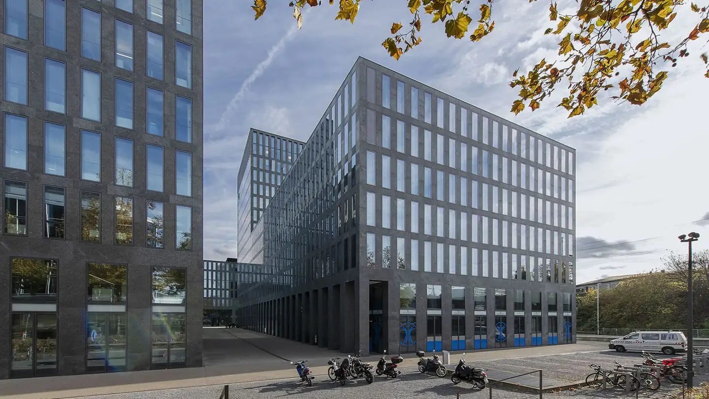 Office space for rent - Thurgauerstrasse 30, 8050 Zürich