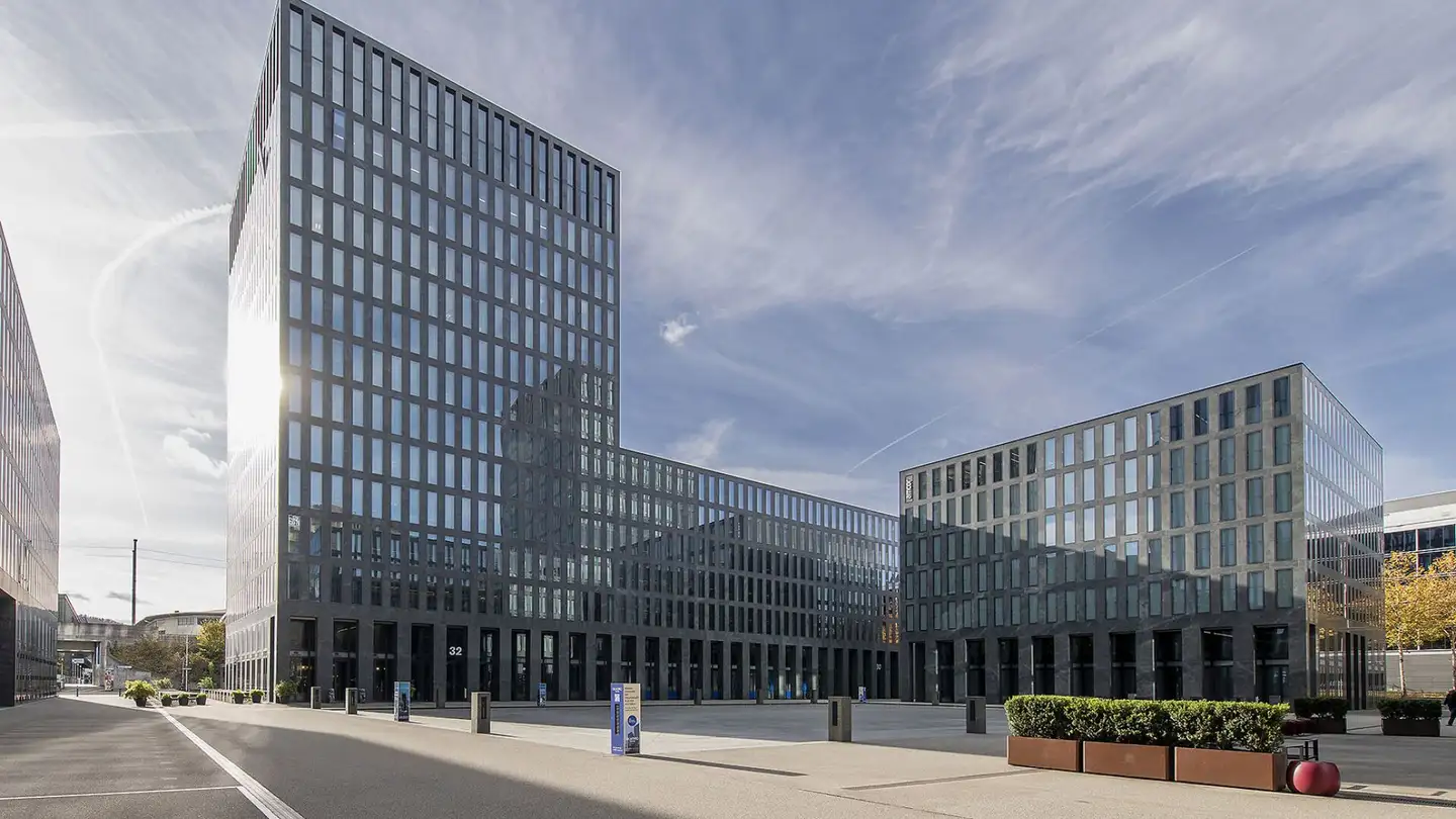 Office space for rent - Thurgauerstrasse 30, 8050 Zürich