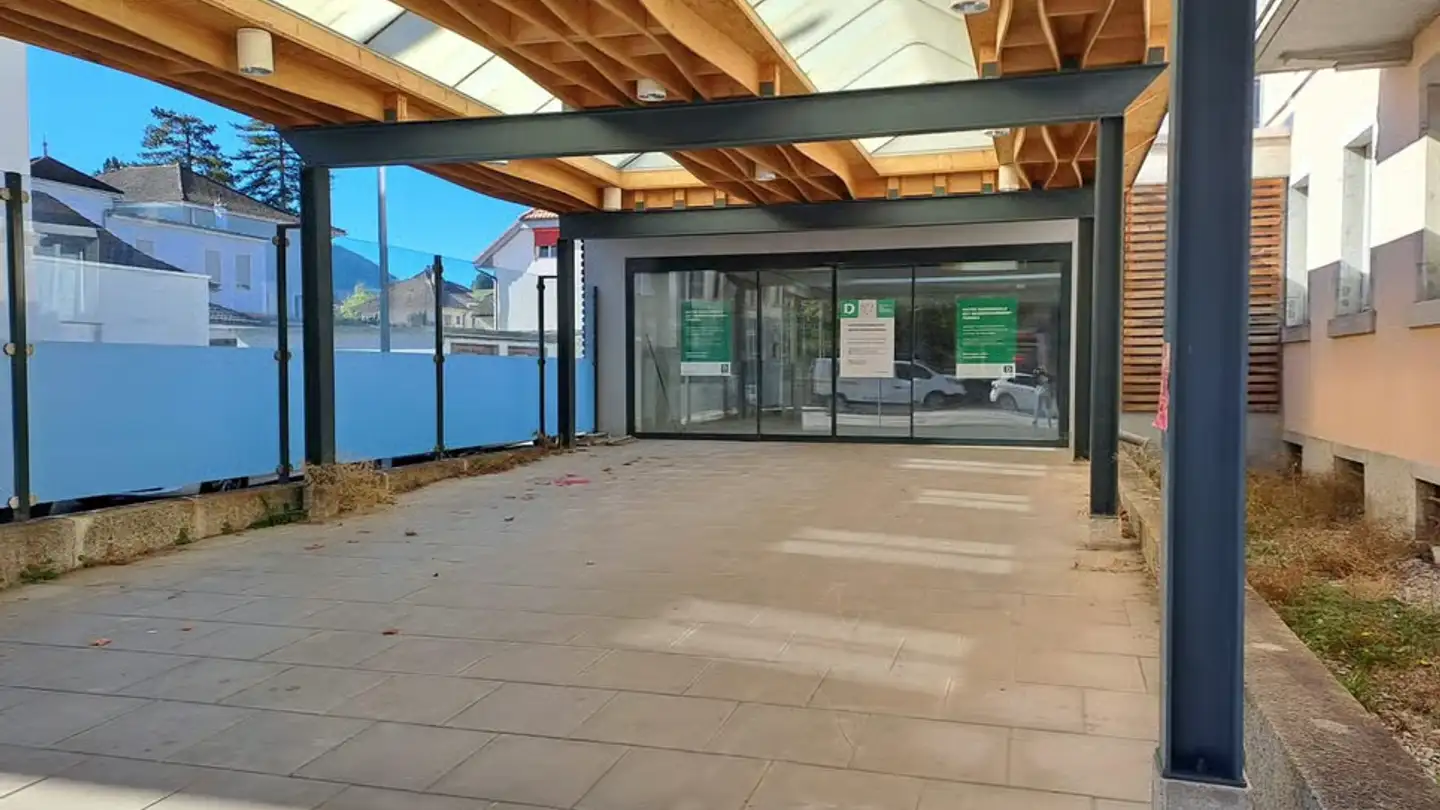 Commercial à louer - Rue Du Pont 1, 2114 Fleurier