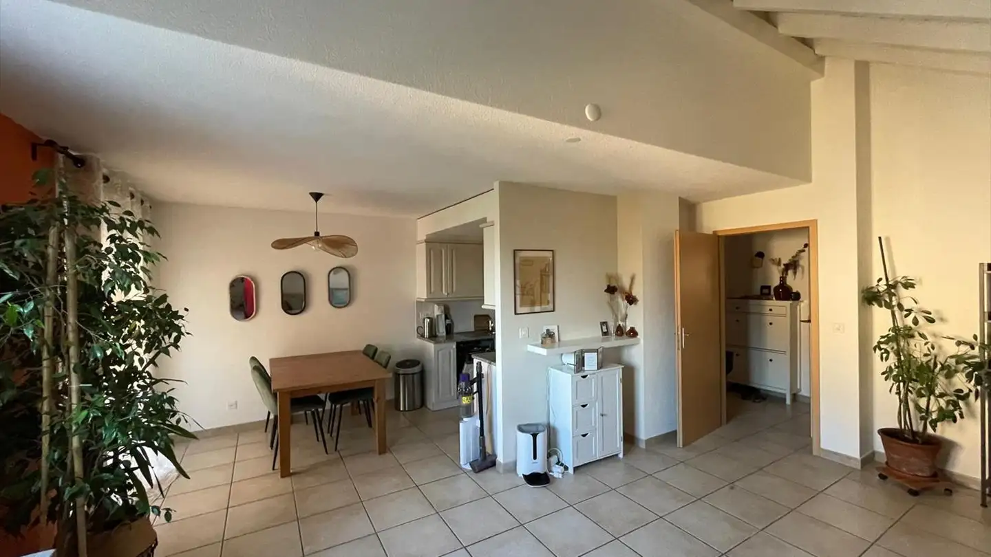 Dachgeschosswohnung mieten - Rue Du Borgeaud 3a, 1196 Gland - Foto 2